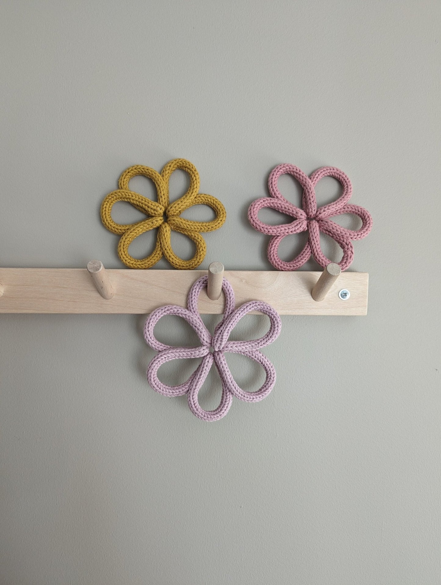 Gestrickte Blumen